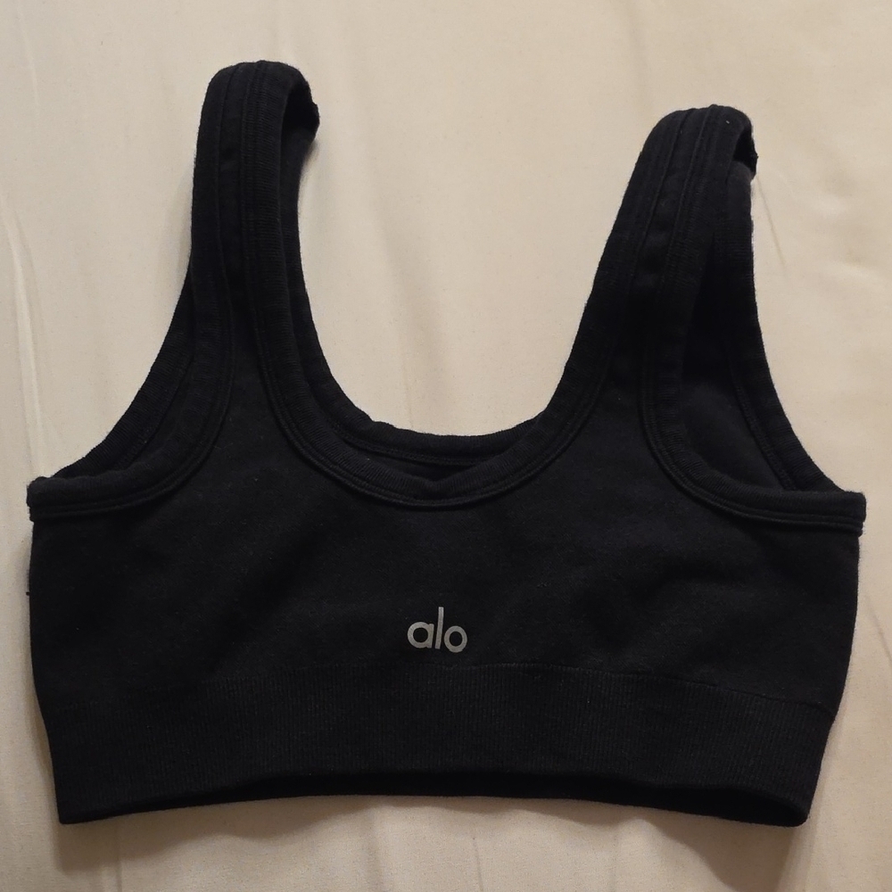 ALO Yoga Black Seamless Sports Bra - Picture 8 of 12